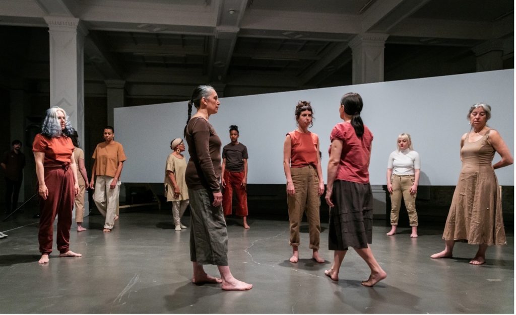 Helen Cammock, Performance of Che si può fare (2019) at Whitechapel Gallery. Photo by Dan Weill
