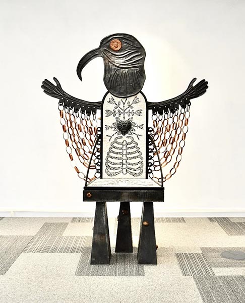Heraldic pigeon, 2024, Forged and welded steel, cast bronze, Roman style mosaics. Photographer - Alessandro Mariscalco on behalf of Bow arts.