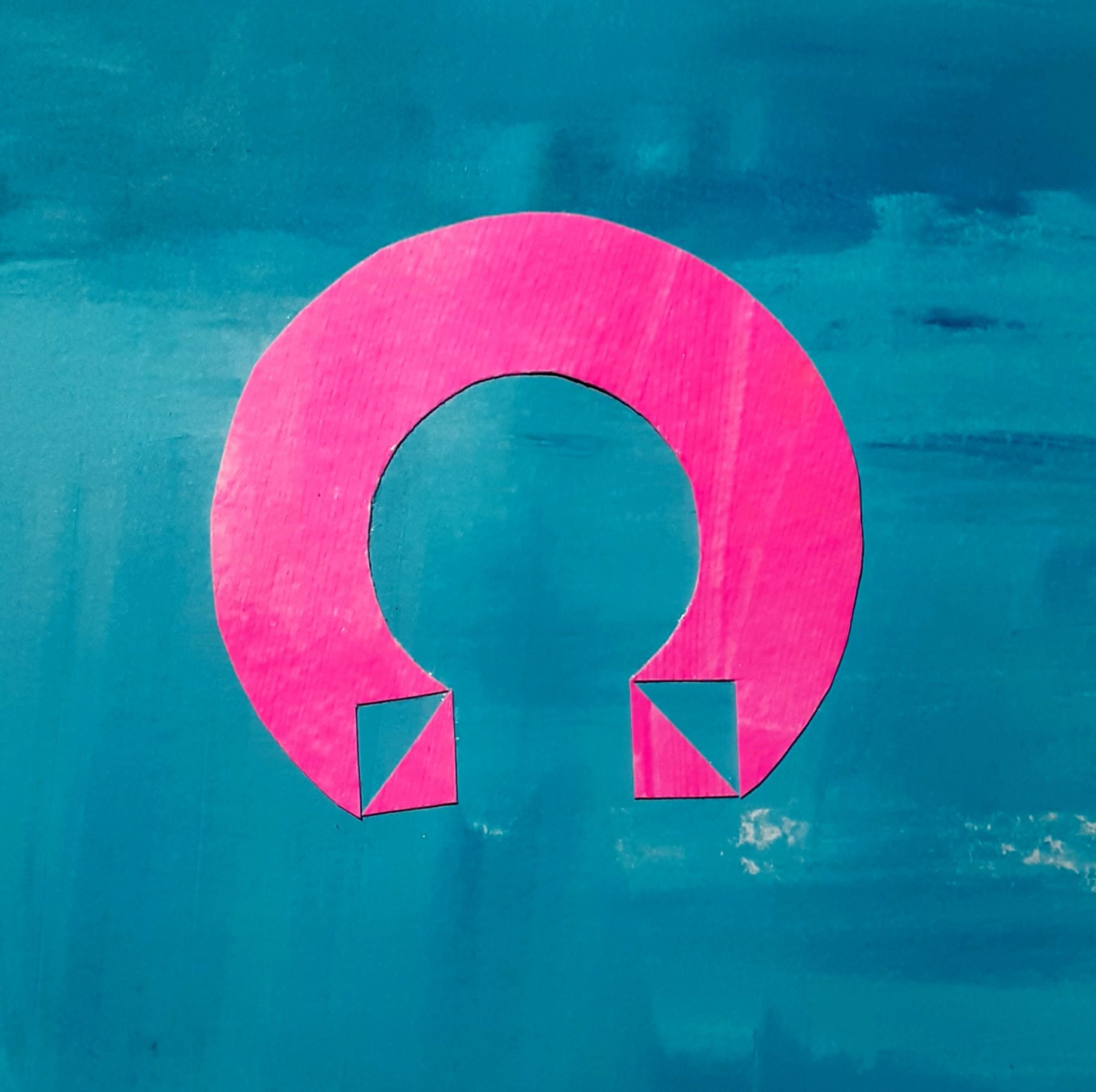 Open circle in Magenta with directions going in opposite way - leading nowhere. Background of the square flag is pale turquoise.