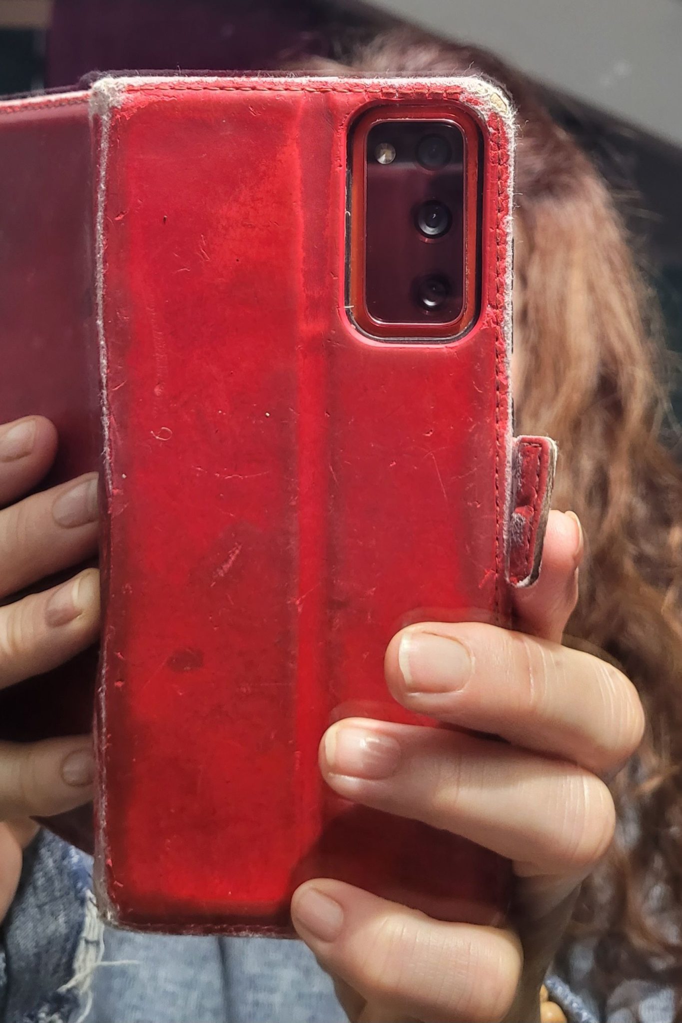 Phone reflection on a miror