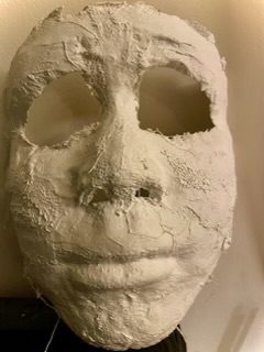 It kind of reminds me of a wax with a sprinkle of lingering.