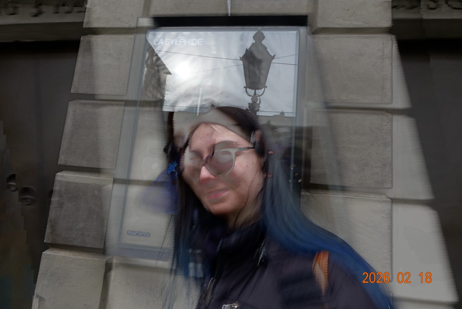 avery distorted in munich, by chance