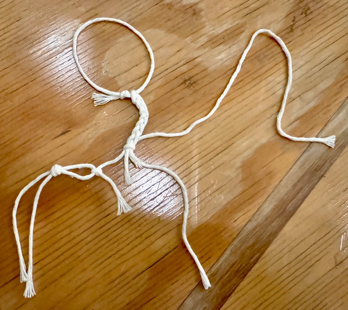 String on a restaurant table top