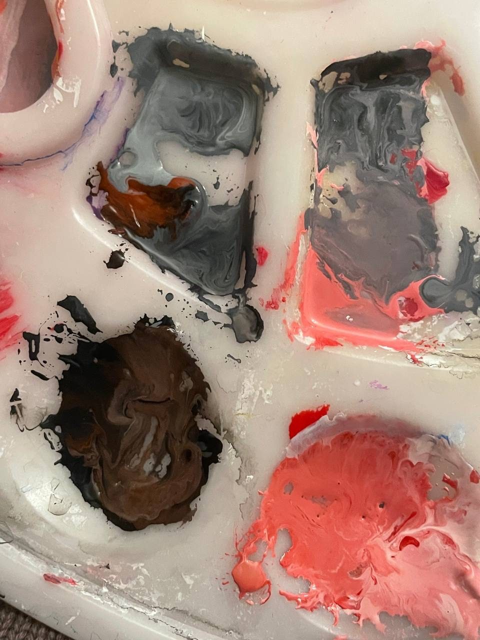 Photo of a paint palette