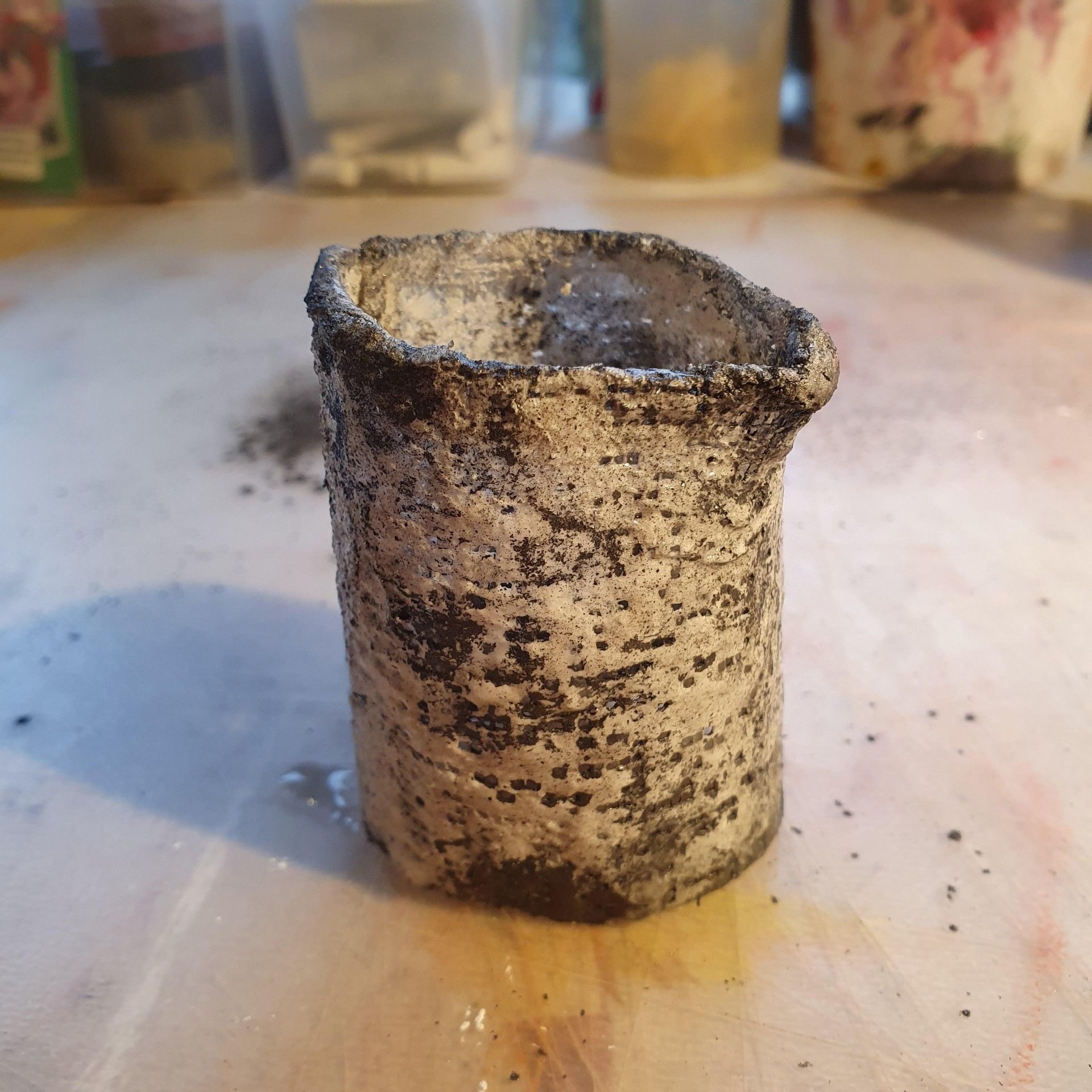 Used the little jar I made yesterday and added graphite and water in various ways